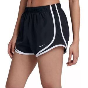 Nike Women’s Tempo Running Shorts